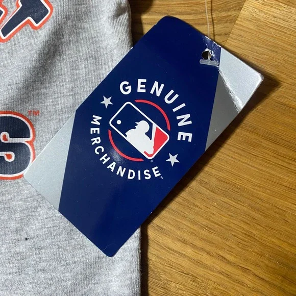 NEW Detroit Tigers Baby Onesie Romper 0-3 Months Gray MLB - Picture 3 of 10